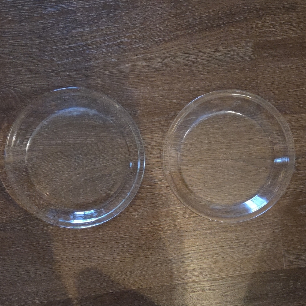 Set of 2 Pyrex Pie Dishes